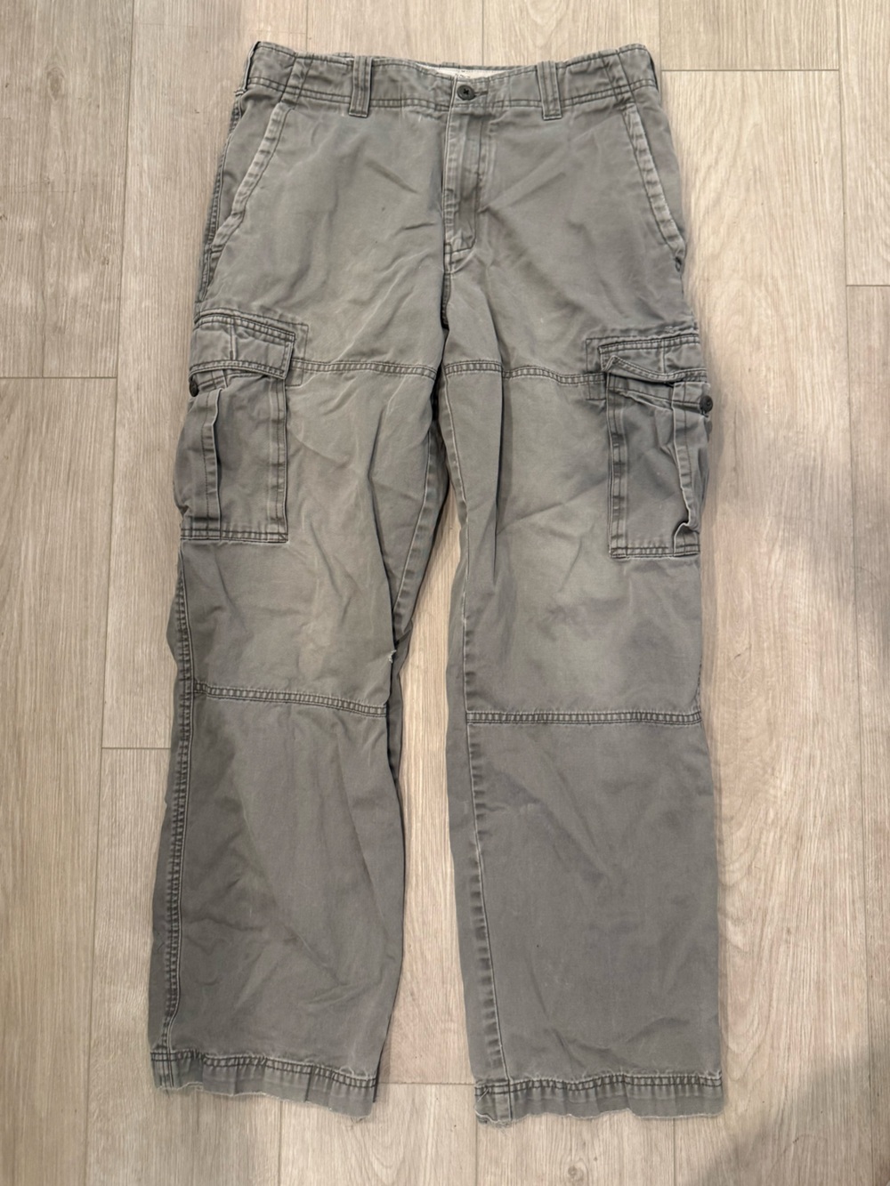 Denver Hayes Men's Distressed Cargo Pants in Gray